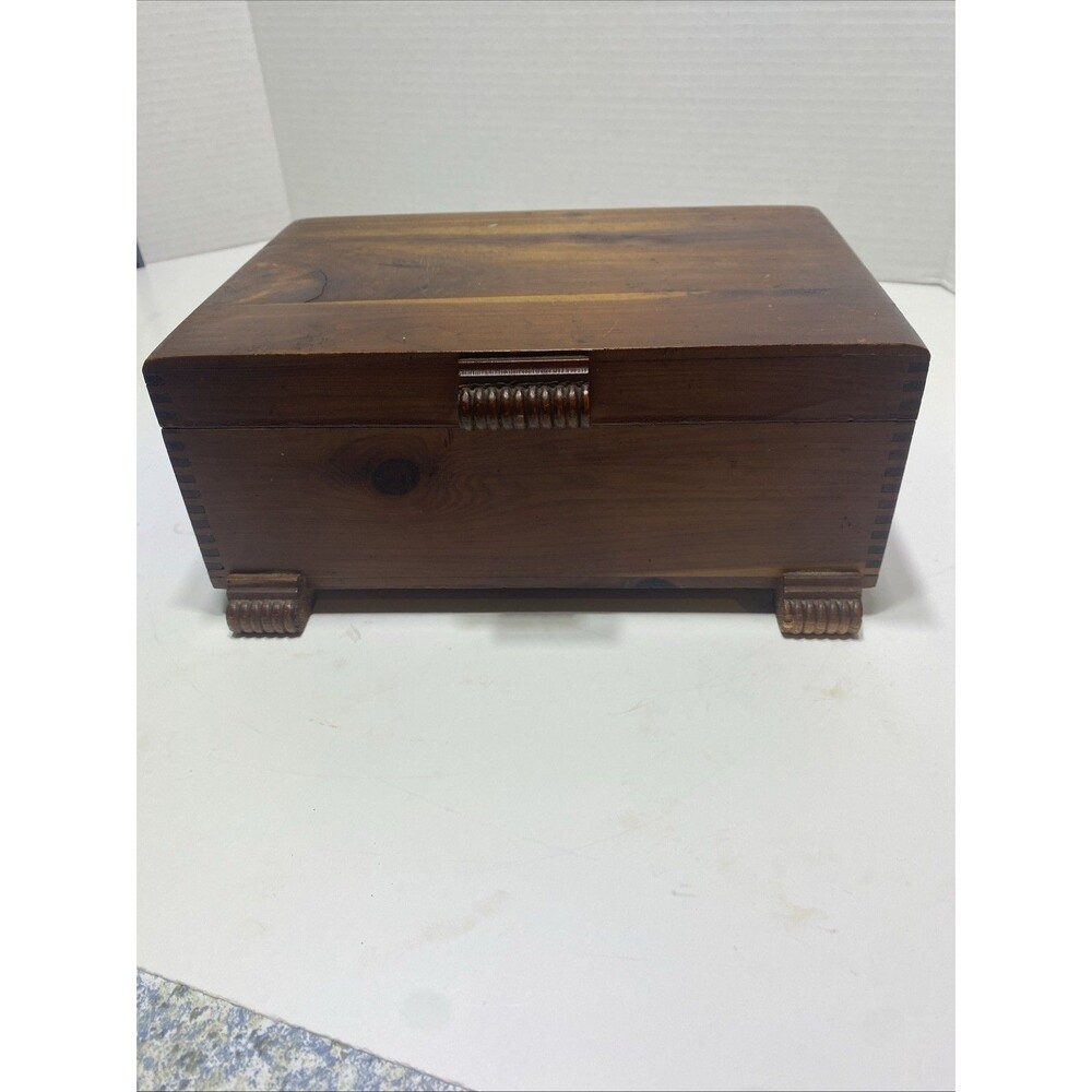 VTG 1942 Footed Trinket Box Wooden Jewelry W Dove Tails